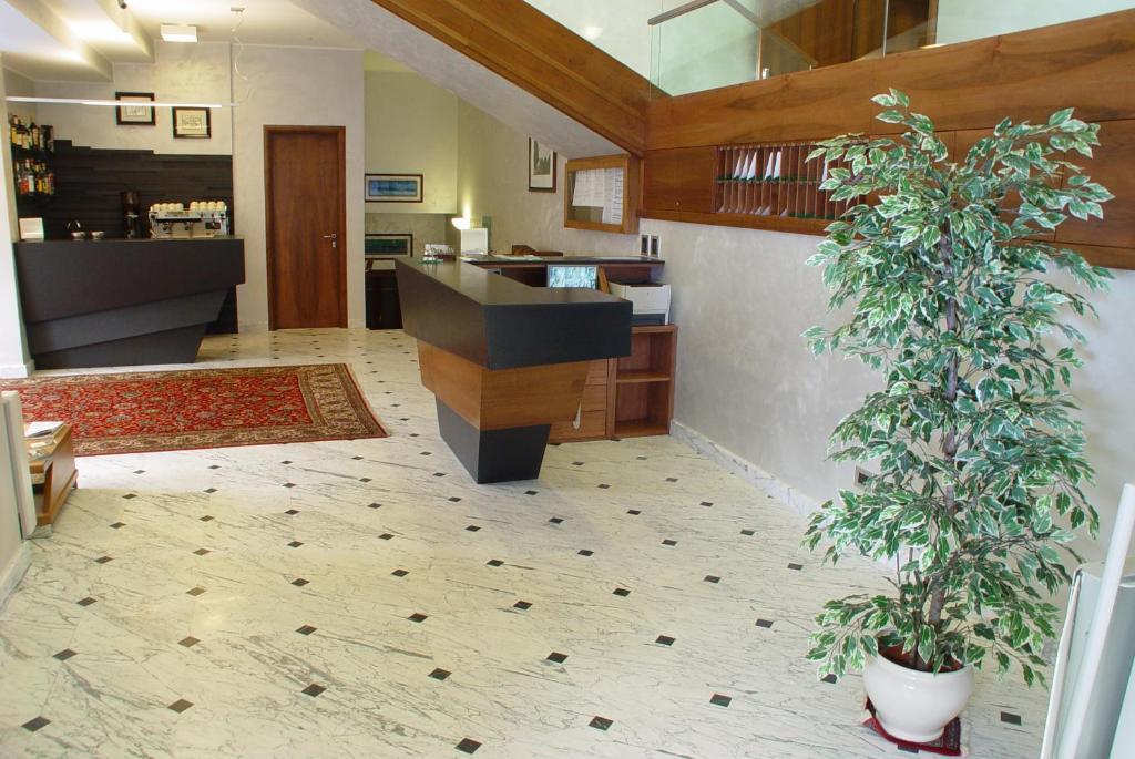 Hotel Iris Genua Exteriör bild